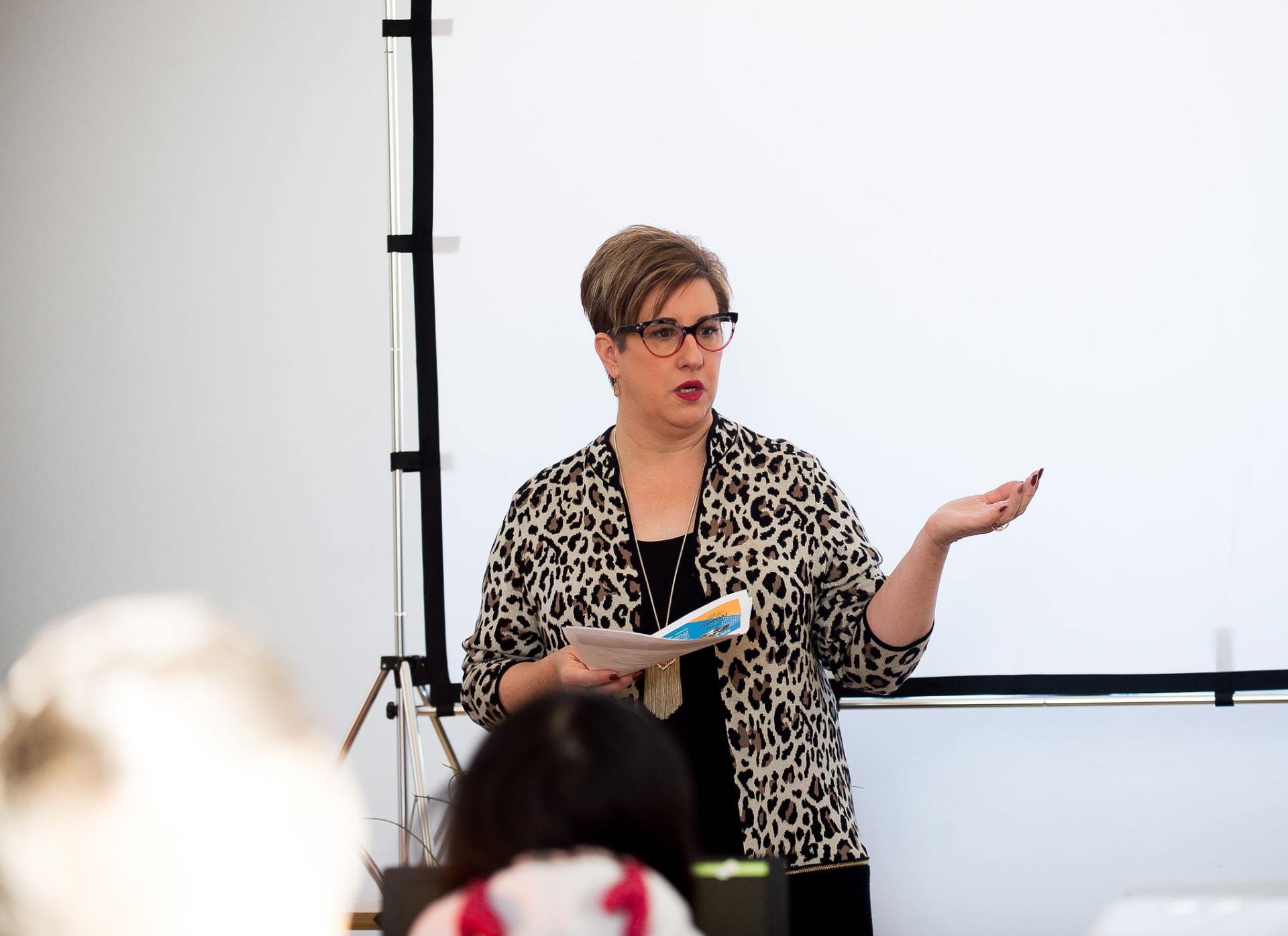 Heather Lutze leading a practical Findability workshop
